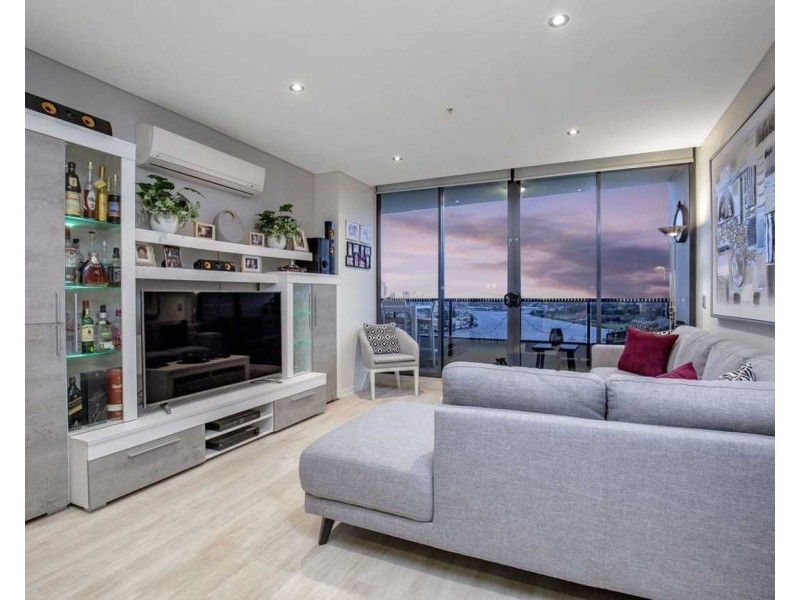 1807/2 Aqua Street, Southport QLD 4215