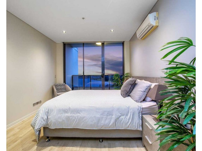 1807/2 Aqua Street, Southport QLD 4215
