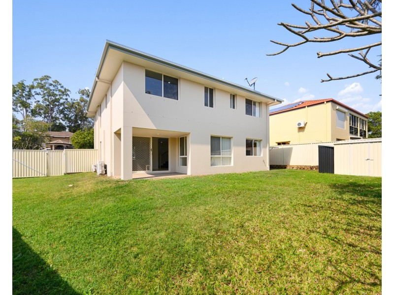 3 Golden Bear Drive, Arundel QLD 4214