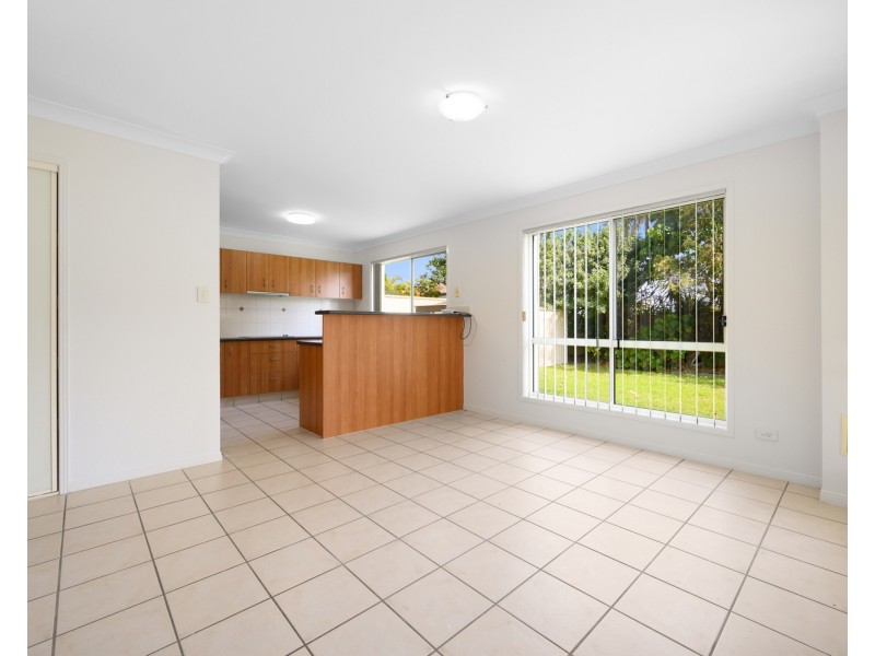 3 Golden Bear Drive, Arundel QLD 4214