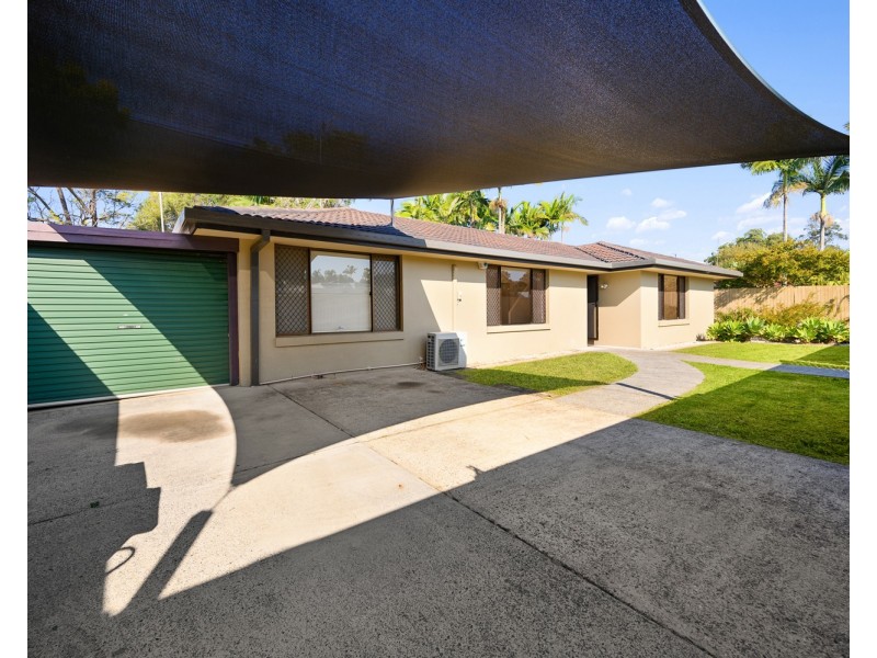 89 Wardoo Street, Southport QLD 4215