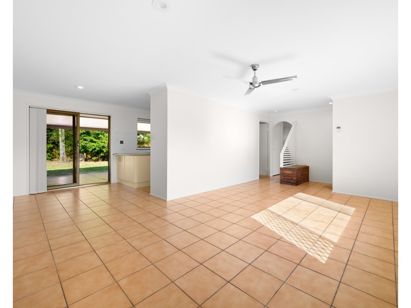 89 Wardoo Street, Southport QLD 4215