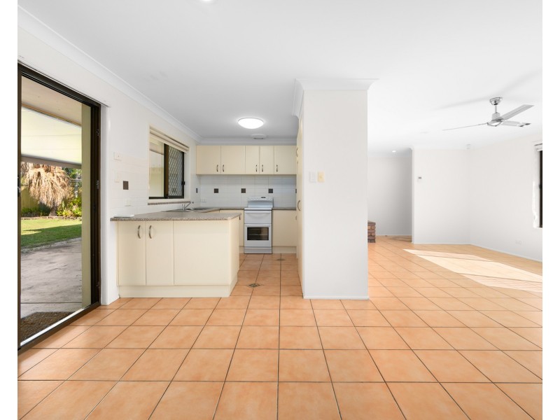 89 Wardoo Street, Southport QLD 4215