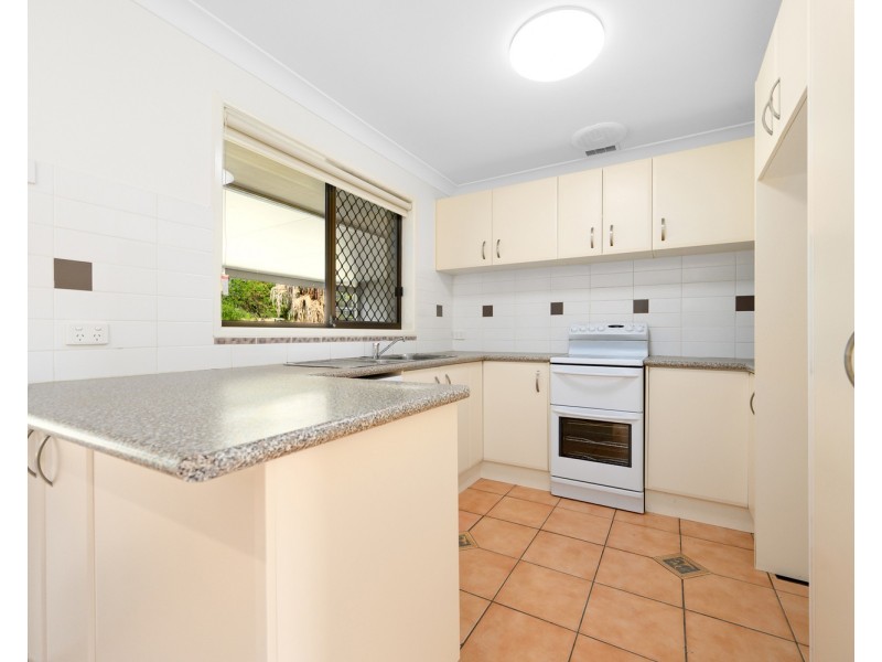 89 Wardoo Street, Southport QLD 4215