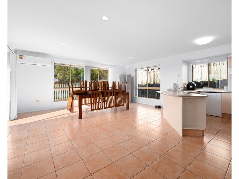 12 Daintree Drive, Parkwood QLD 4214