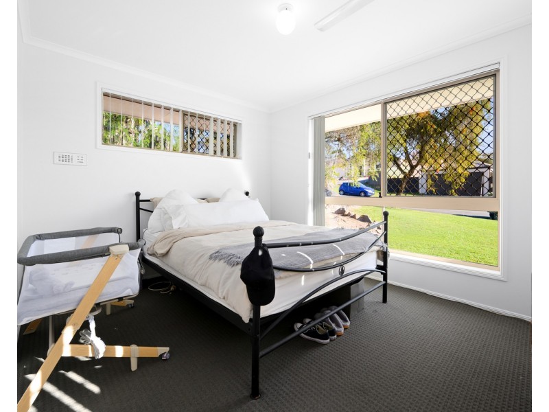 12 Daintree Drive, Parkwood QLD 4214