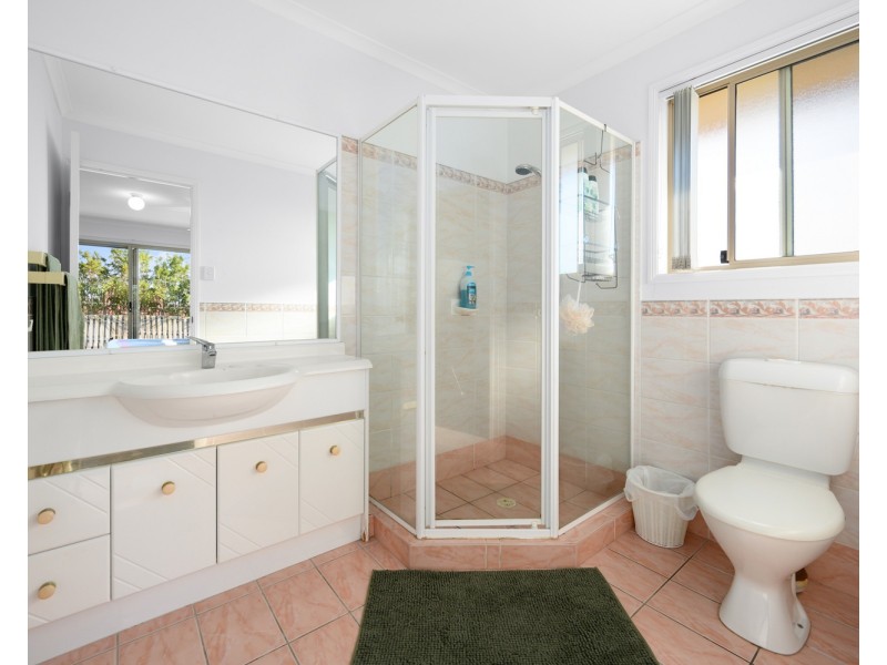 12 Daintree Drive, Parkwood QLD 4214