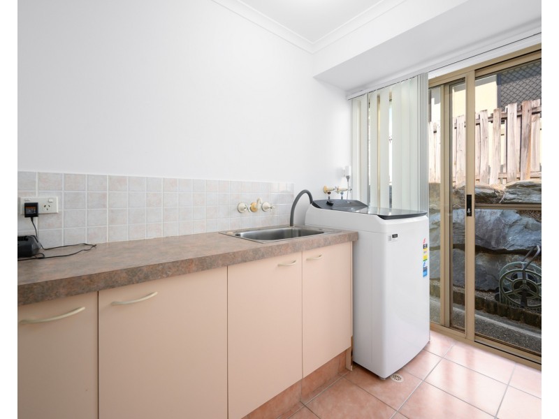 12 Daintree Drive, Parkwood QLD 4214