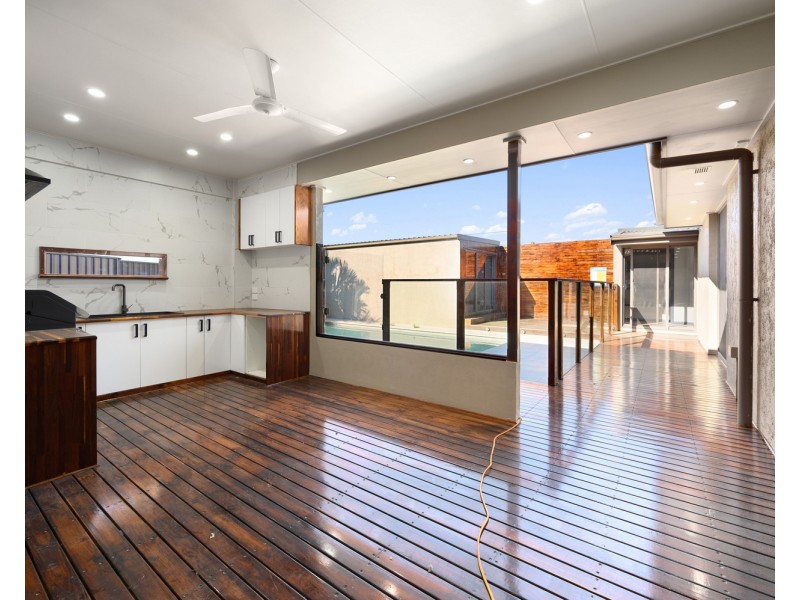 24 John Crescent, Pimpama QLD 4209
