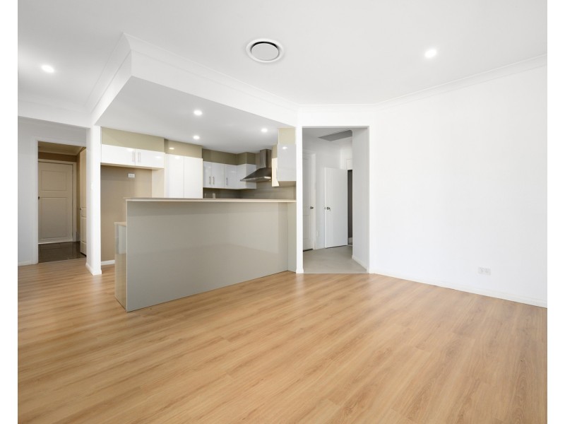 24 John Crescent, Pimpama QLD 4209