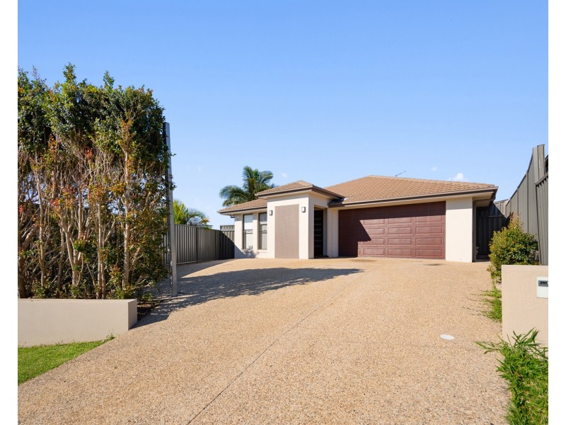 24 John Crescent, Pimpama QLD 4209
