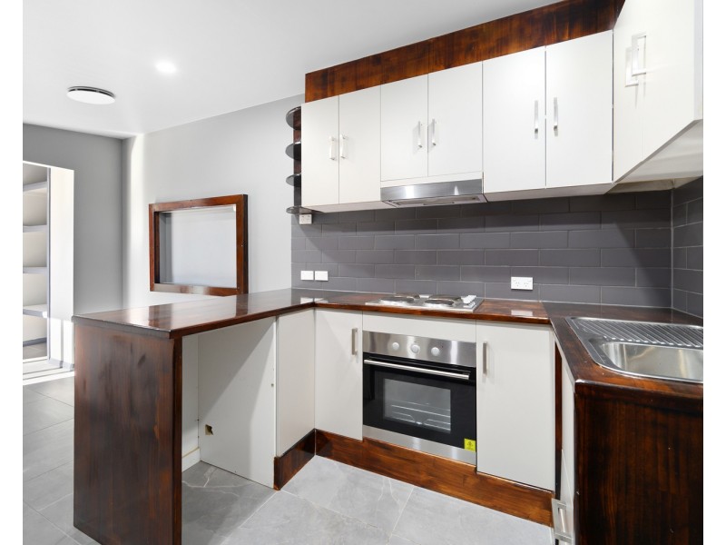 24 John Crescent, Pimpama QLD 4209