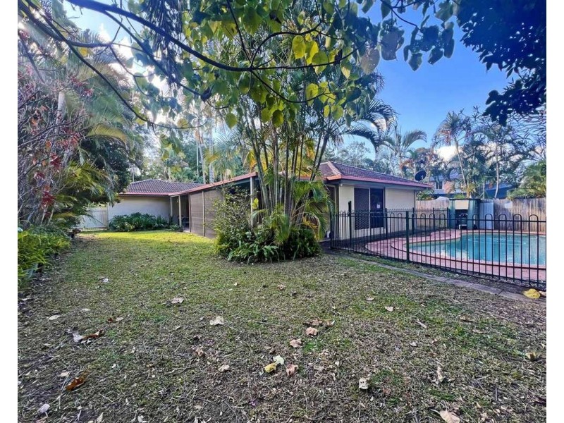 9 Bosun Parade, Ashmore QLD 4214