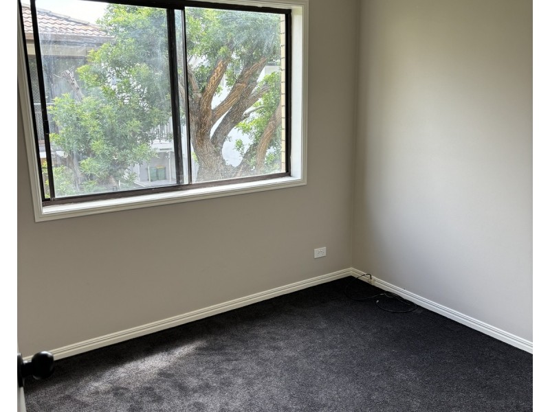 3/27 White Street, Southport QLD 4215