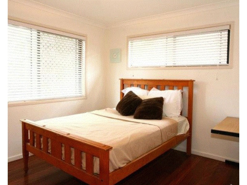 4/13f Wyndham Avenue, Southport QLD 4215