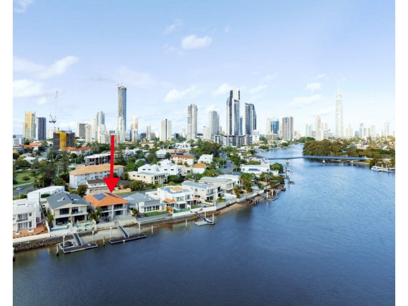 2/191 Stanhill Drive, Chevron Island QLD 4217