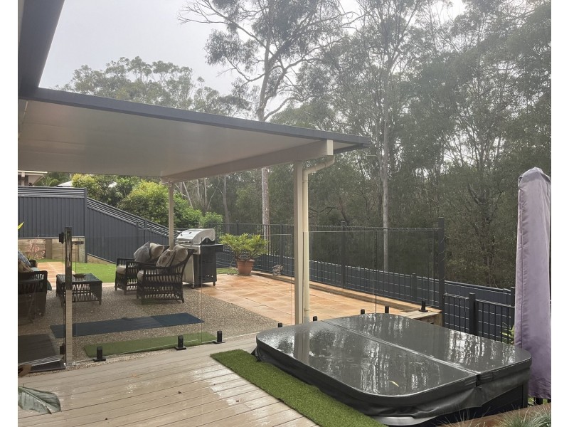 52 Ballybunnion Drive, Parkwood QLD 4214