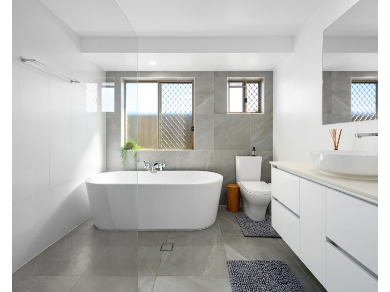 5 Alcott Court, Parkwood QLD 4214