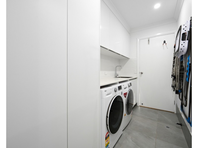 5 Alcott Court, Parkwood QLD 4214