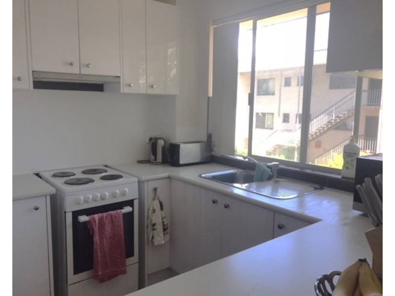 7/210 Scarborough Street, Southport QLD 4215