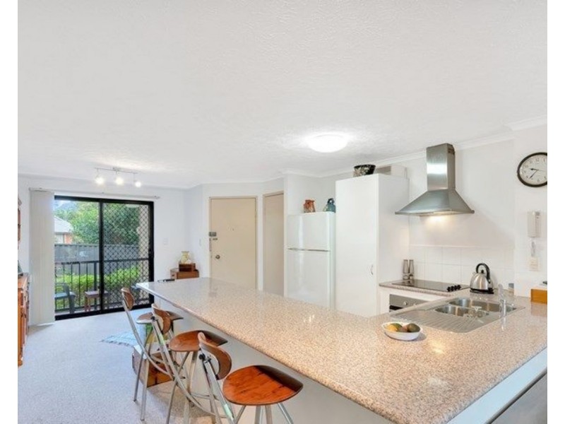 6/170 High Street, Southport QLD 4215