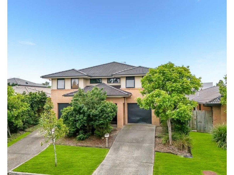 2/12 Christine Drive, Coomera QLD 4209