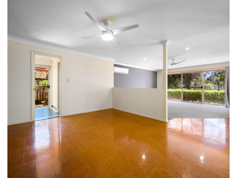 8 Greg Norman Crescent, Parkwood QLD 4214