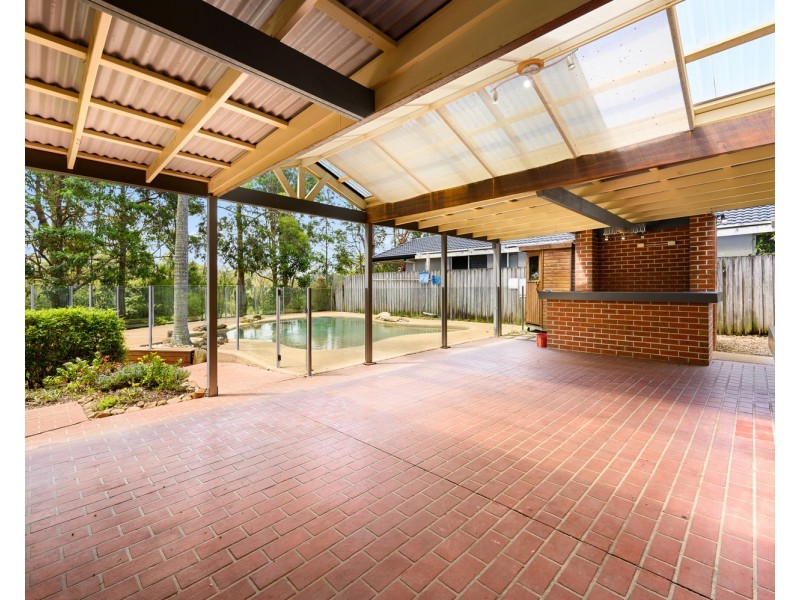 8 Greg Norman Crescent, Parkwood QLD 4214