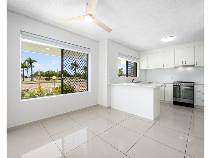 1/138 Marine Parade, Southport QLD 4215