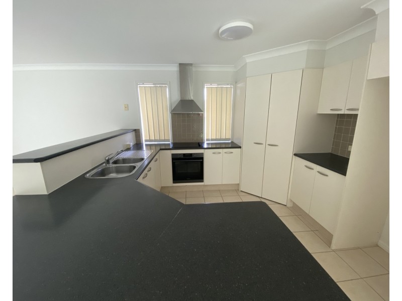 13 Buddy Holly Close, Parkwood QLD 4214