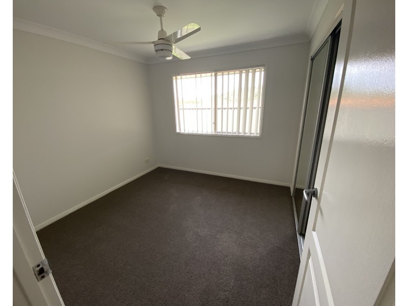 13 Buddy Holly Close, Parkwood QLD 4214