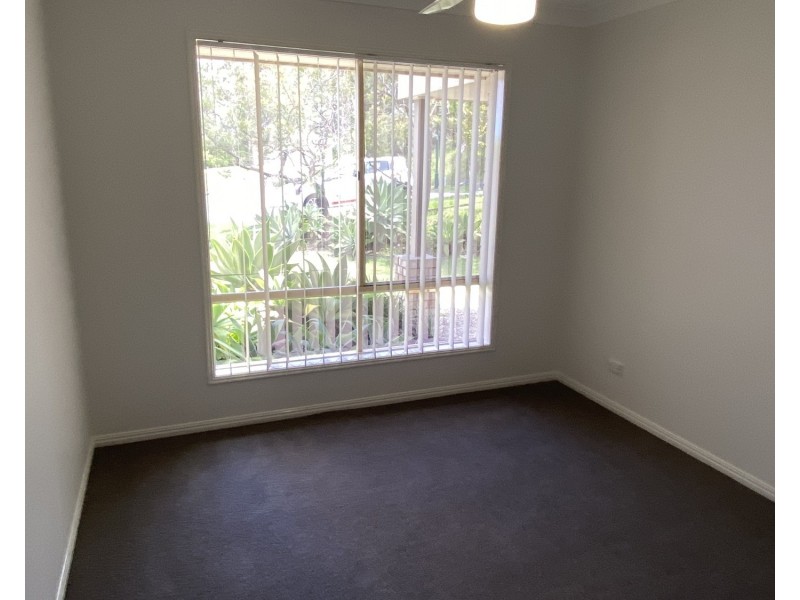 13 Buddy Holly Close, Parkwood QLD 4214