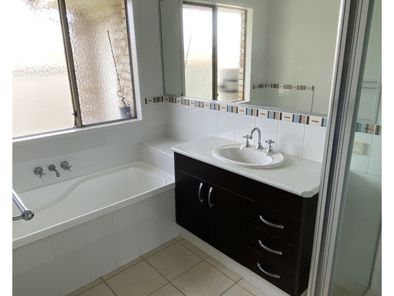 13 Buddy Holly Close, Parkwood QLD 4214