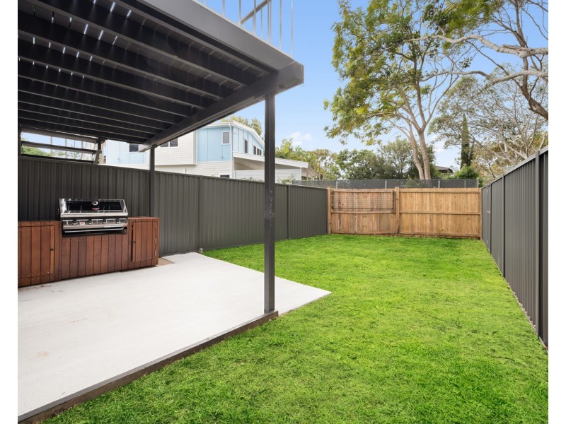 1/2 Ellen Street, Southport QLD 4215