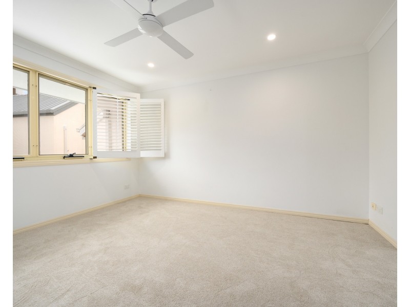 2/34 Bauer Street, Southport QLD 4215