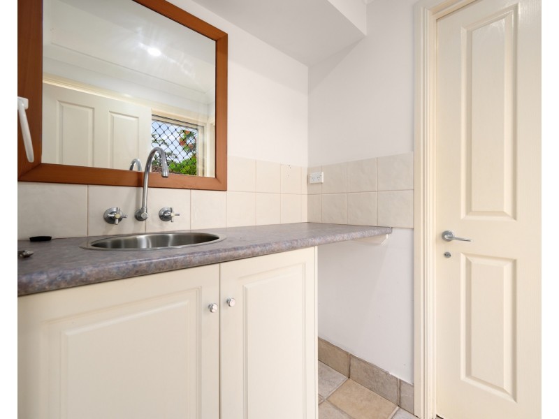 2/34 Bauer Street, Southport QLD 4215