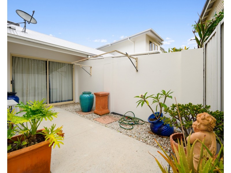 2/34 Bauer Street, Southport QLD 4215