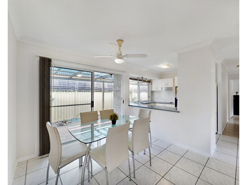 26 Drysdale Lane, Parkwood QLD 4214