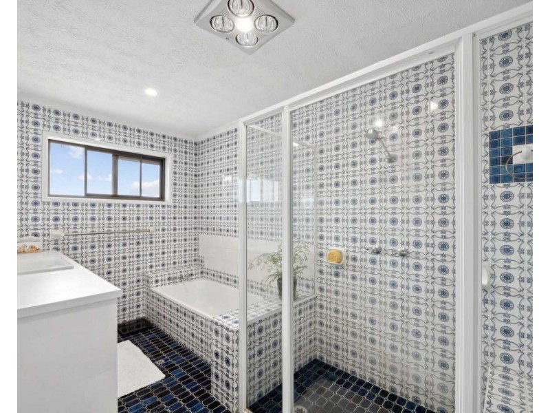 2/13 Sunrise Boulevard, Surfers Paradise QLD 4217