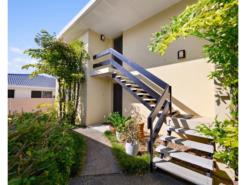 2/13 Sunrise Boulevard, Surfers Paradise QLD 4217