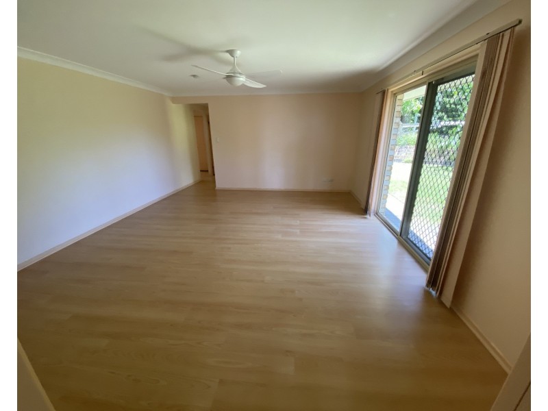 8  Rebbechi Court, Parkwood QLD 4214