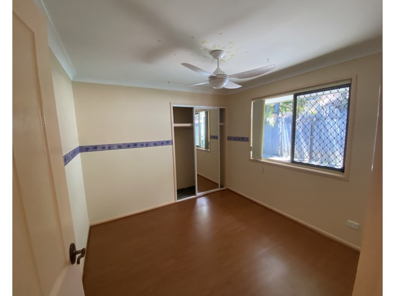 8  Rebbechi Court, Parkwood QLD 4214