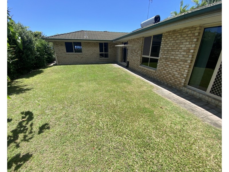 8  Rebbechi Court, Parkwood QLD 4214