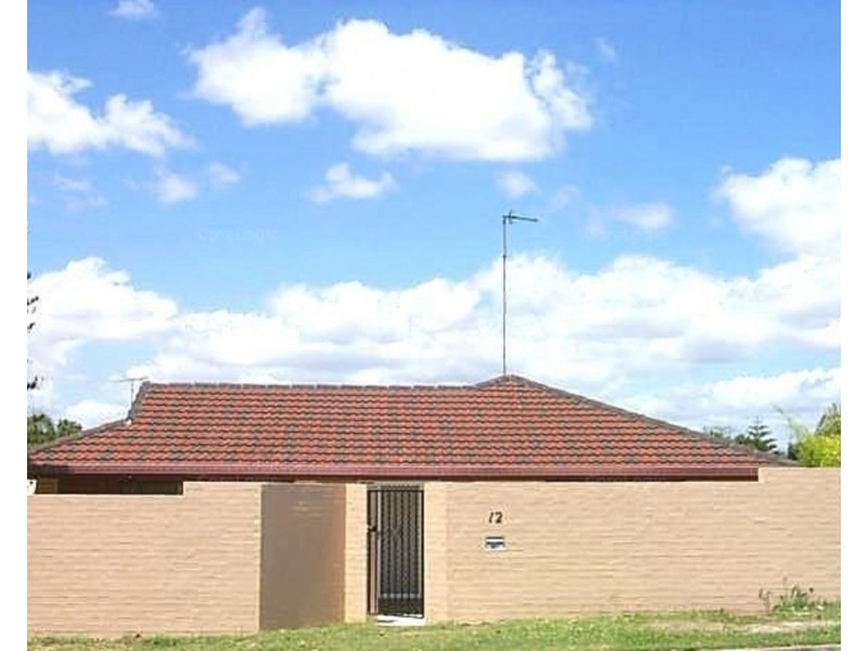 12 Aldrin Avenue, Benowa QLD 4217