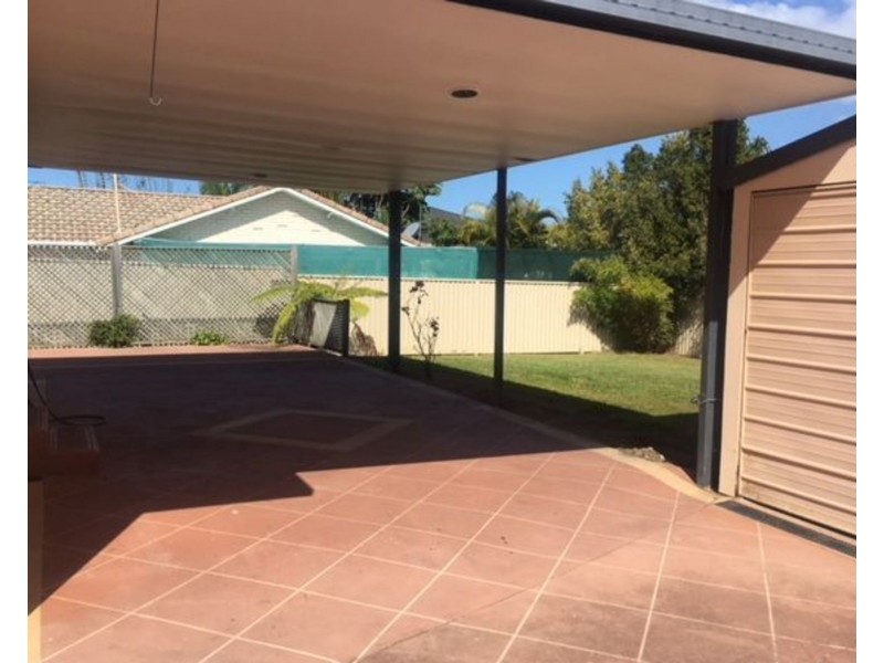 12 Aldrin Avenue, Benowa QLD 4217