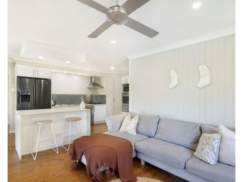 34 Eileen Avenue, Southport QLD 4215