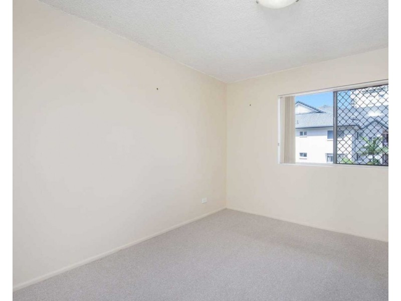 34/224 Marine Parade, Labrador QLD 4215