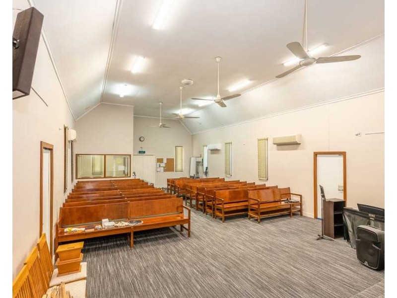 60 Pine Mountain Road, North Ipswich QLD 4305