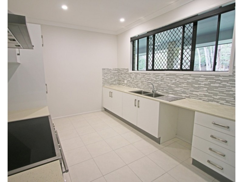 45 Kinarra Street, Ashmore QLD 4214