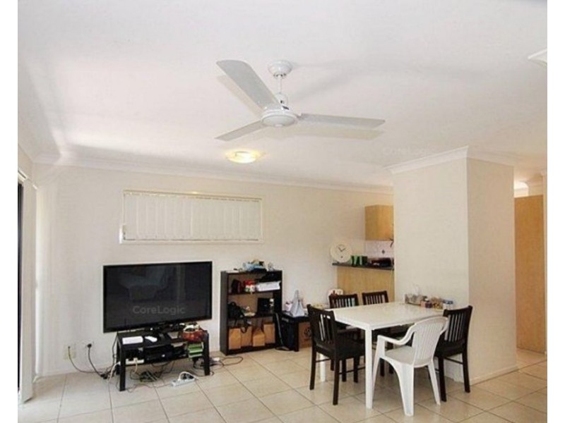 1/121 Pohlman Street, Southport QLD 4215